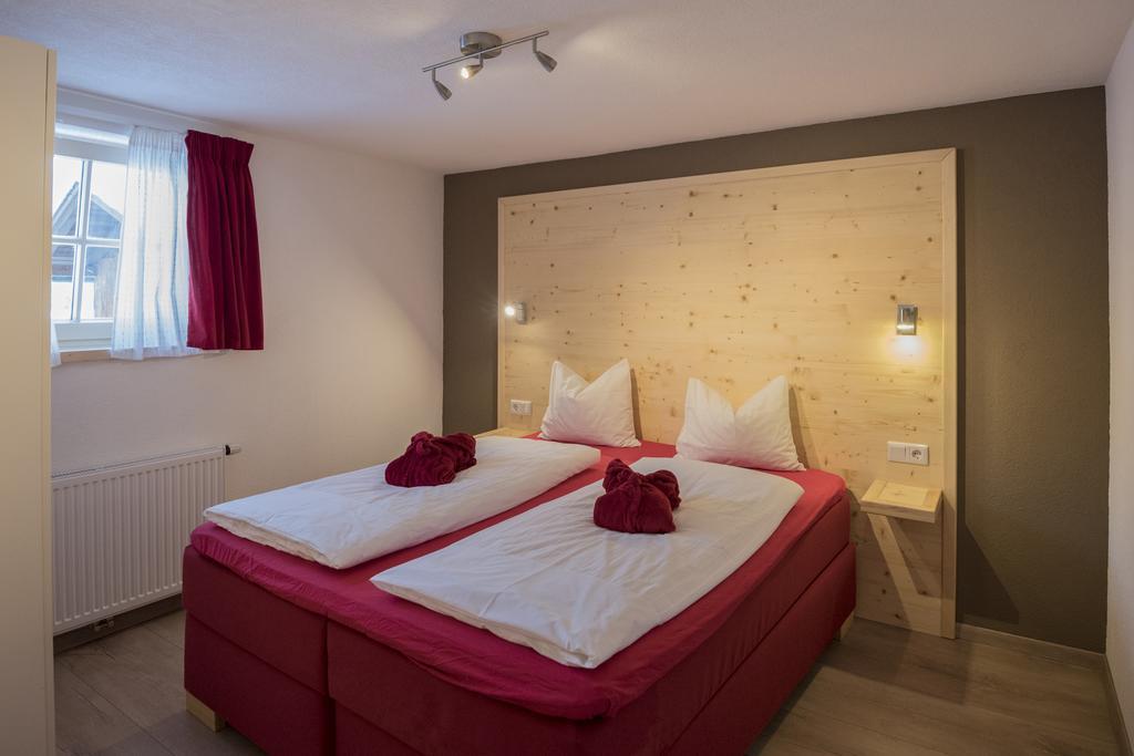 Haus Alpenblick Lofer Apartment Exterior foto