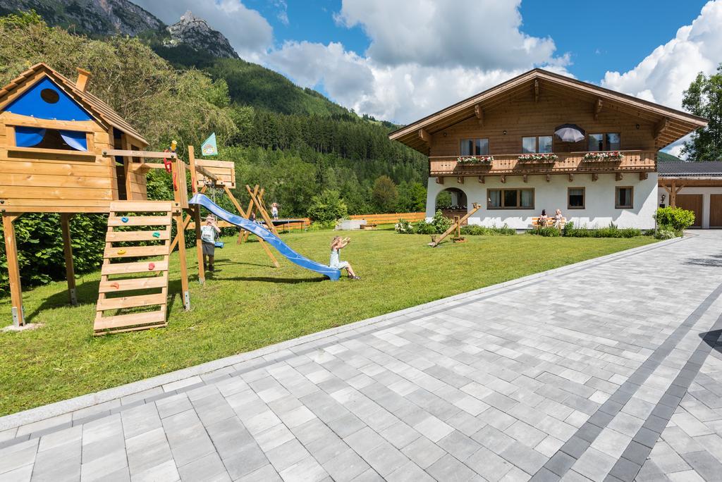 Haus Alpenblick Lofer Apartment Exterior foto