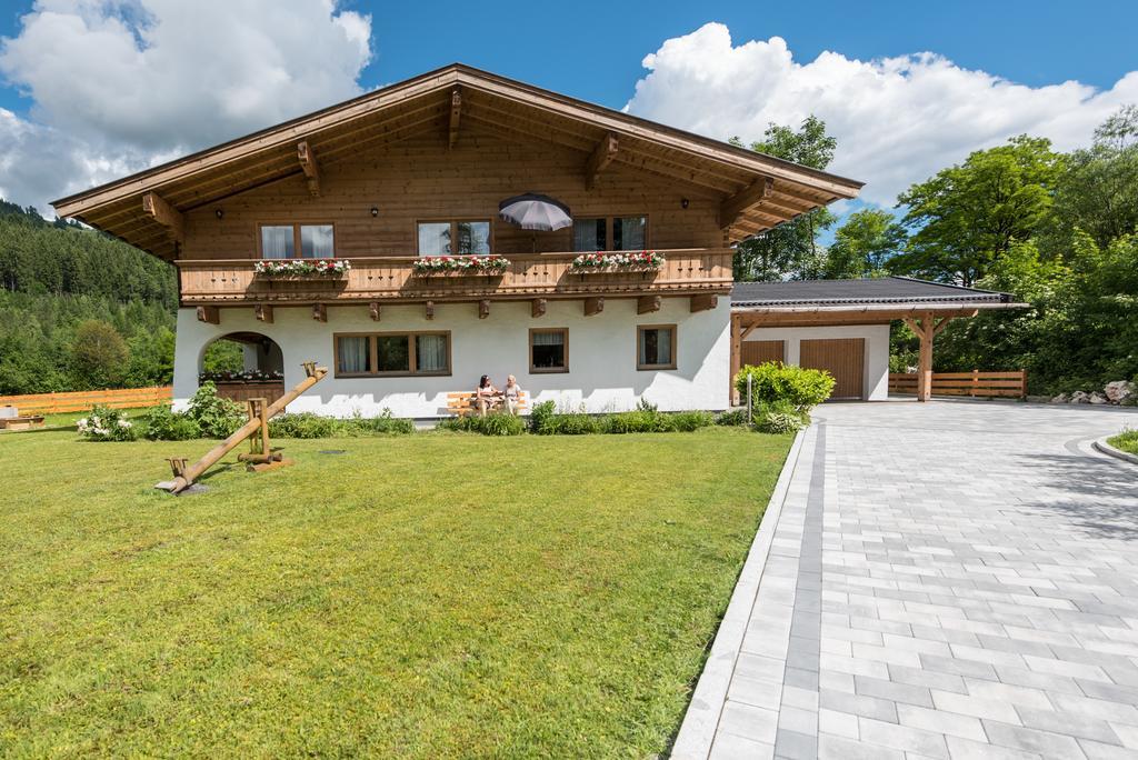 Haus Alpenblick Lofer Apartment Exterior foto