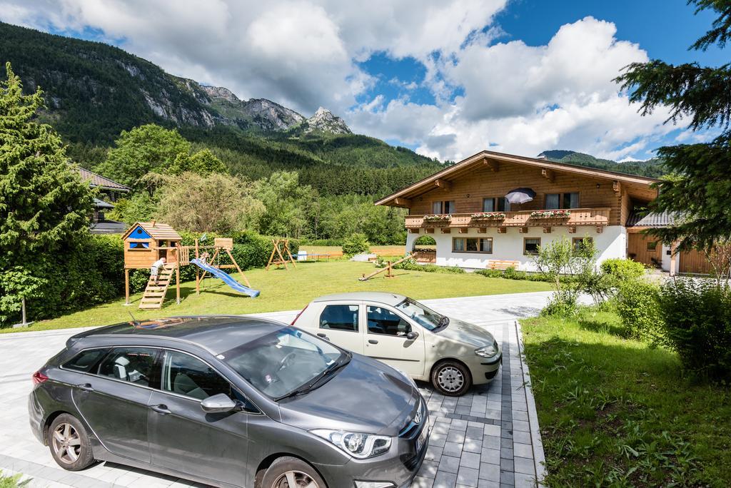 Haus Alpenblick Lofer Apartment Exterior foto