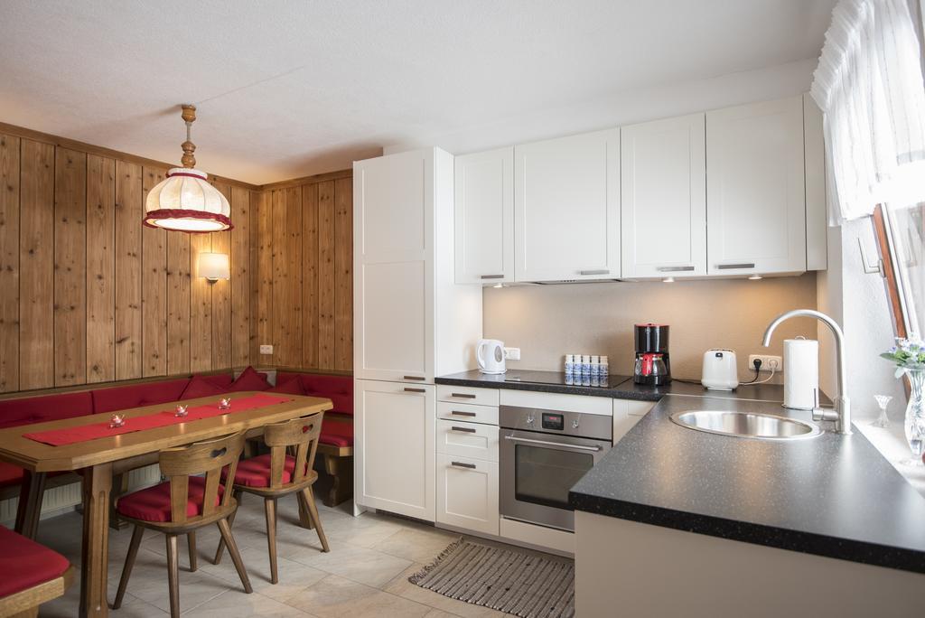 Haus Alpenblick Lofer Apartment Exterior foto